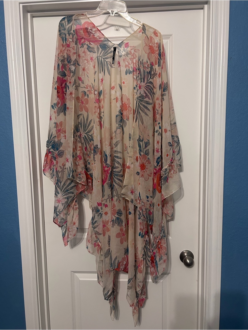 torrid Floral Sheer Duster in Cream with Pink & Blue Print